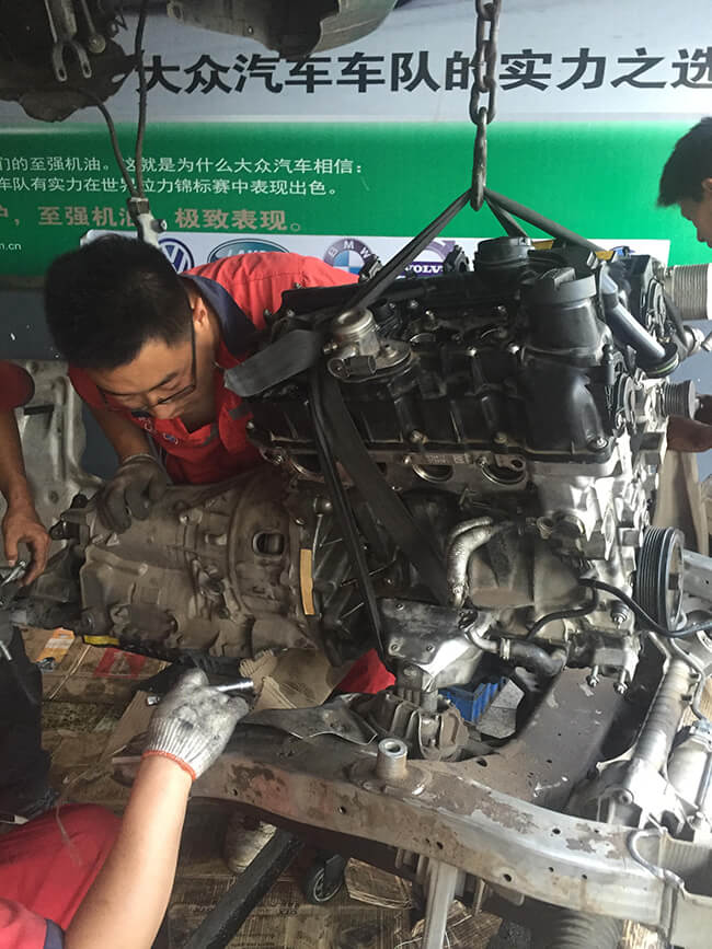 汽車發(fā)動(dòng)機(jī)的潤(rùn)滑方式有哪些？