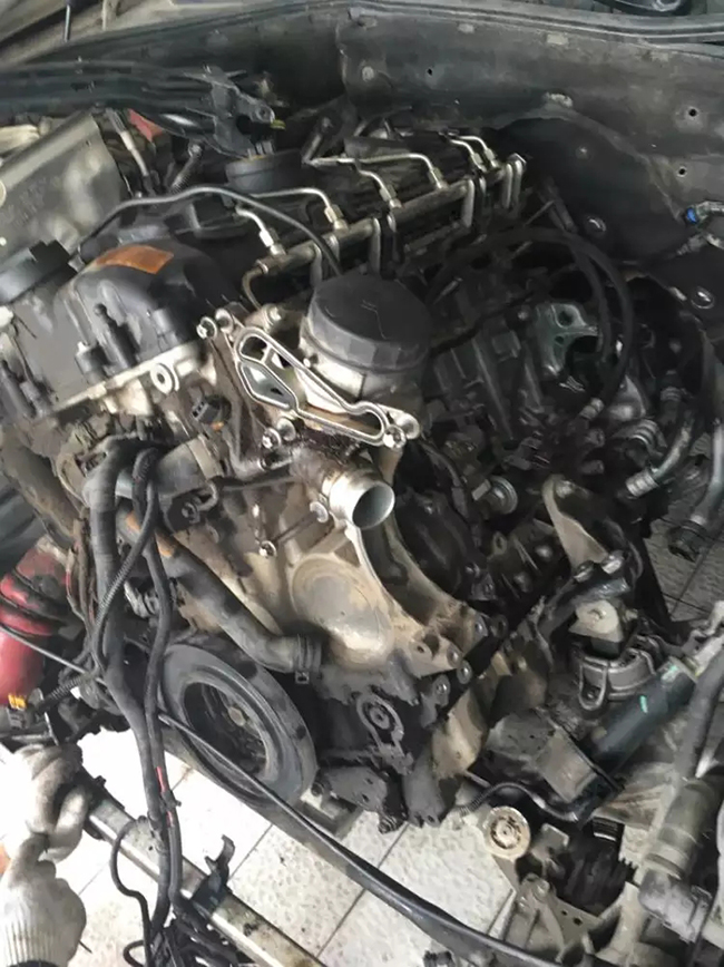 汽車行駛中突然熄火怎么辦？