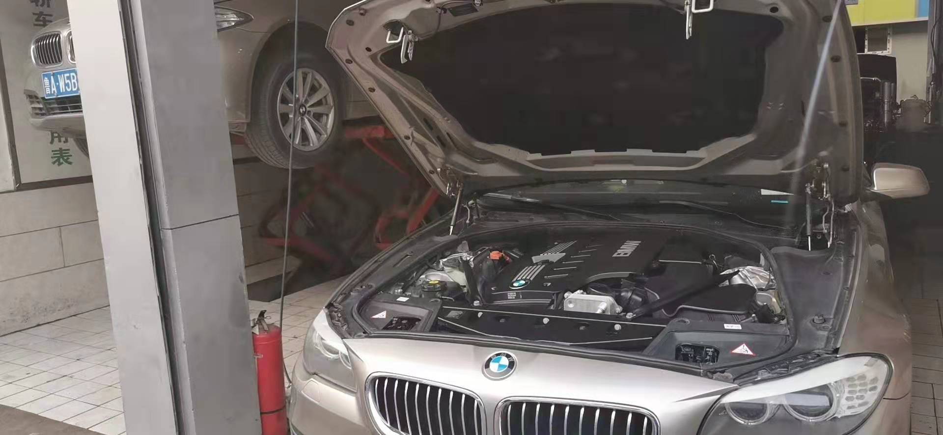 沃爾沃汽車的剎車油怎么會進(jìn)水呢？