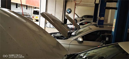 汽車發(fā)動機灰塵多怎么辦？